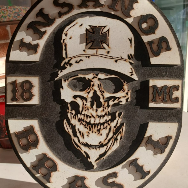 ARTE em MADEIRA : CAVEIRA INSANOS MC 💀